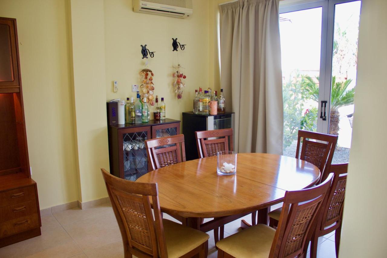 Carolyn Villa Is A Luxury 4-Bedroom Villa With Private Pool In Ayia Napa Ngoại thất bức ảnh