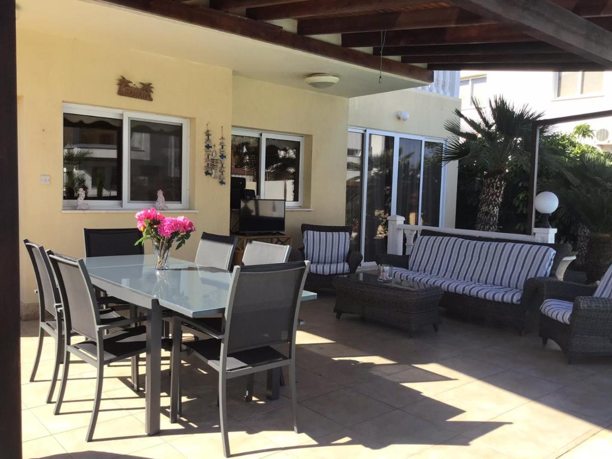 Carolyn Villa Is A Luxury 4-Bedroom Villa With Private Pool In Ayia Napa Ngoại thất bức ảnh